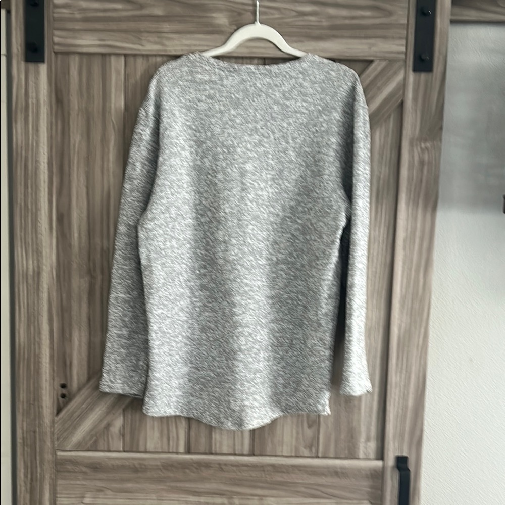 Men’ Nova Industries Gray Long Sleeve Tee with Crew Neck - Picture 2 of 8